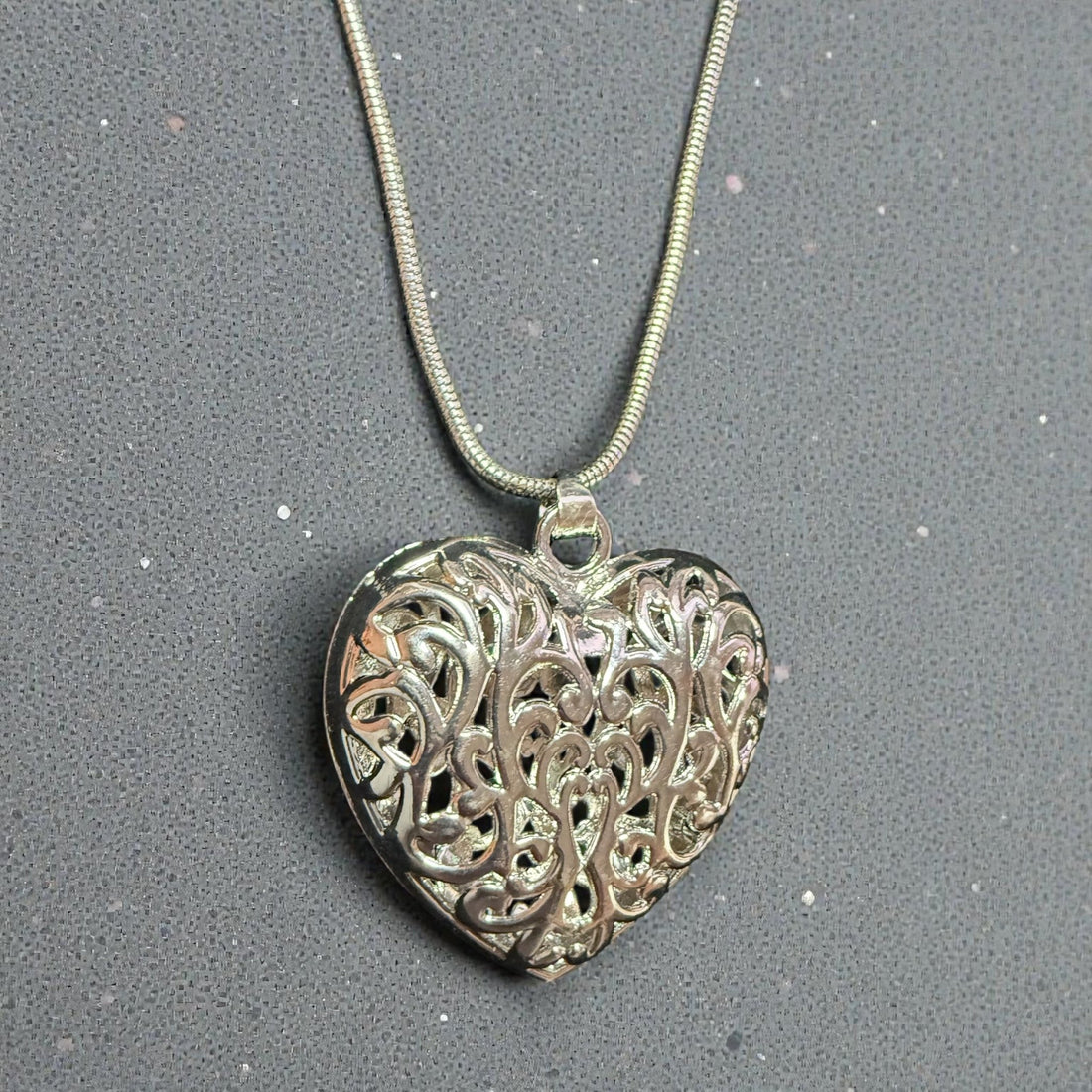 Chisel Silver Filigree Puffed Heart Pendant Necklace - Reed House of Jewels