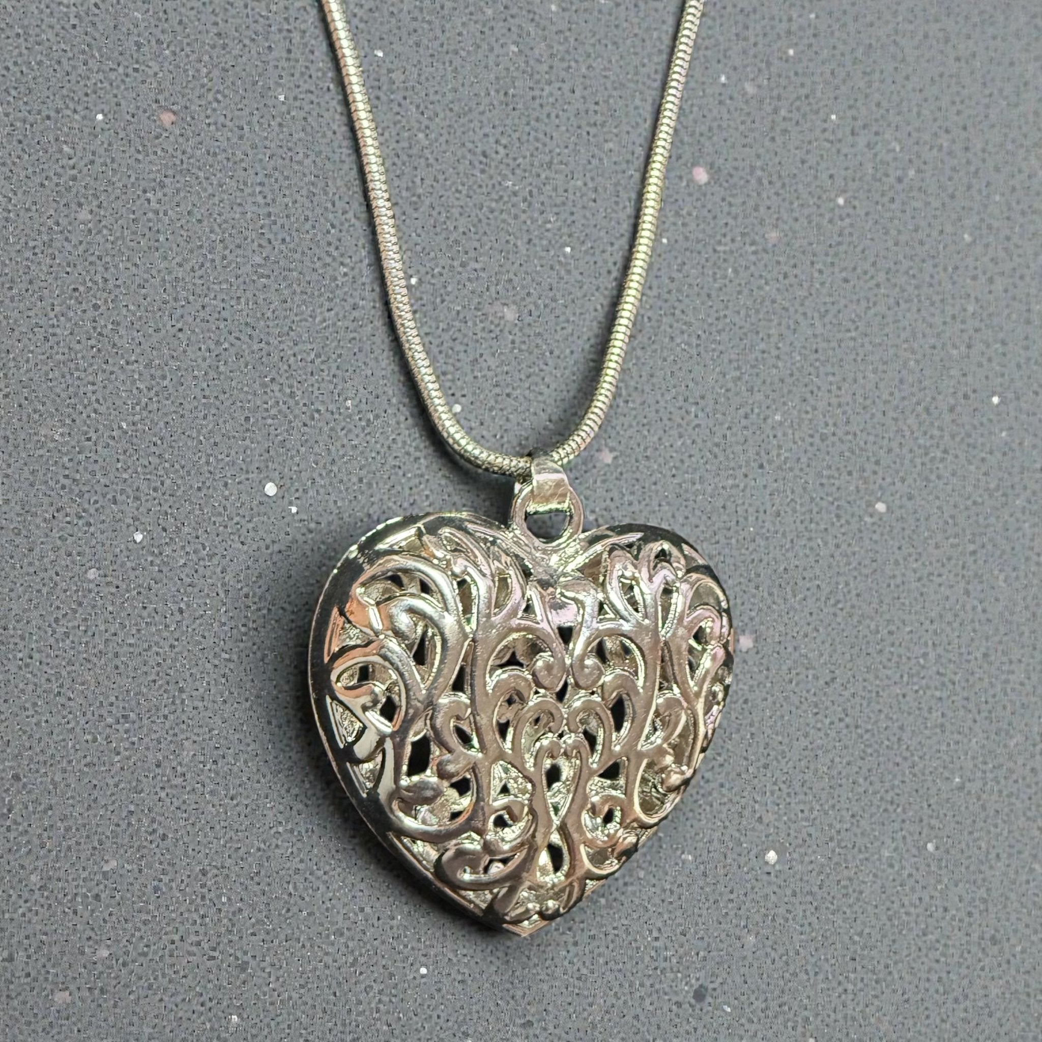 Chisel Silver Filigree Puffed Heart Pendant Necklace - Reed House of Jewels