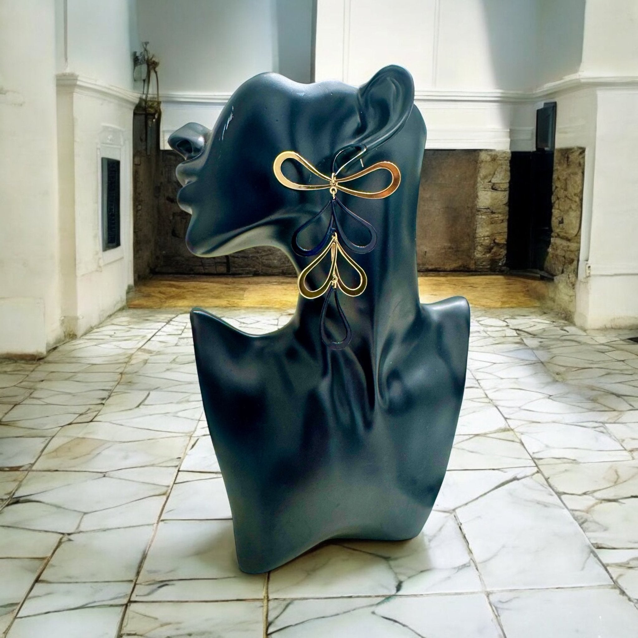 Black and Gold Floral Earrings - Reed House of Jewels