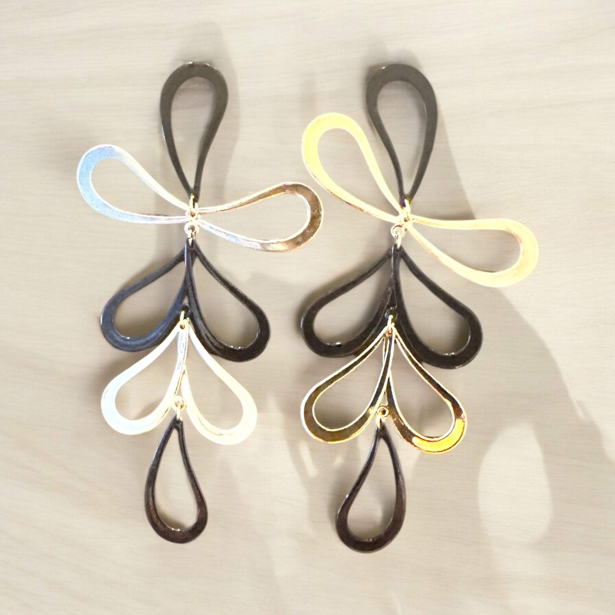 Black and Gold Floral Earrings - Reed House of Jewels