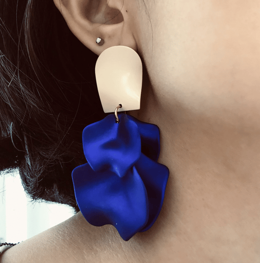 Gold Tone and Cobalt Blue Flower Earrings