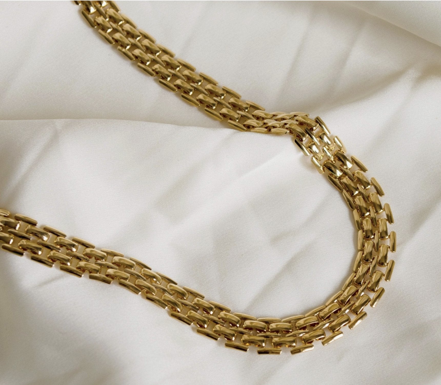 Paisley Gold Bismark Mesh Chain Necklace - Reed House of Jewels