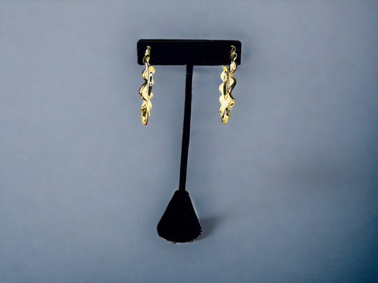 Gold Wave Scalloped Hoop Earrings - Reed House of Jewels